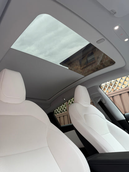 Tesla Model Y/JUNIPER Electric Sunshade