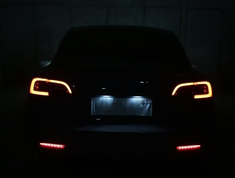 Tesla Model Y Bumper Reflector Lights